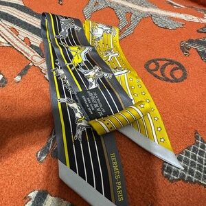 HERMES ❤️🌟 PANI LA SHAR PAWNEE TWILLY SILK SCARF ⭐️